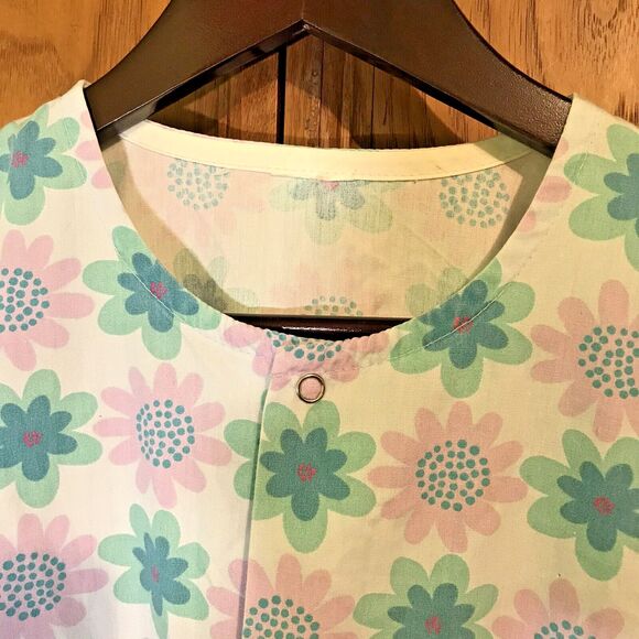 Floral Long Sleeve Snap Up Jacket Top Women's M Cotton Blend Scrubs 2 Pockets - Picture 4 of 10